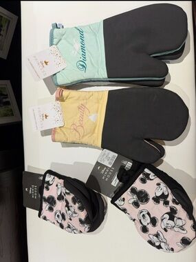 Disney Oven Mitts BNWT